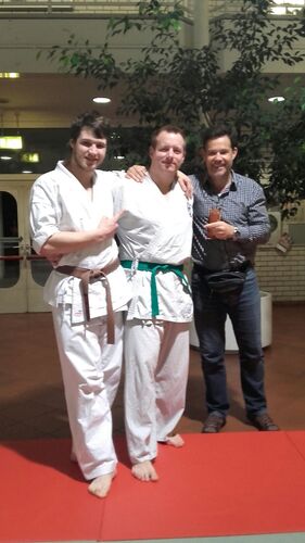 Uke Simon, Tim und Pr&uuml;fer Meister Hubert.
